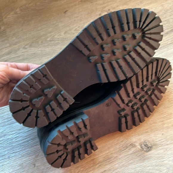 Miz Mooz Legend Black Leather Chunky Platform Loafer size 38 (7.5 or 8) - Picture 7 of 13